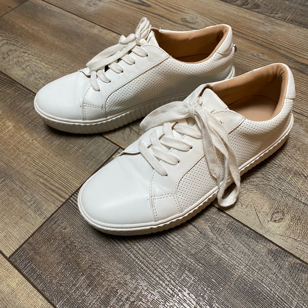 STEVE MADDEN Toliver sneakers, Size 9